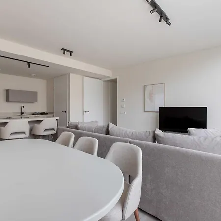 Modern 3br In Centre 公寓 *